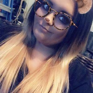 Meet your Posher, Kiley